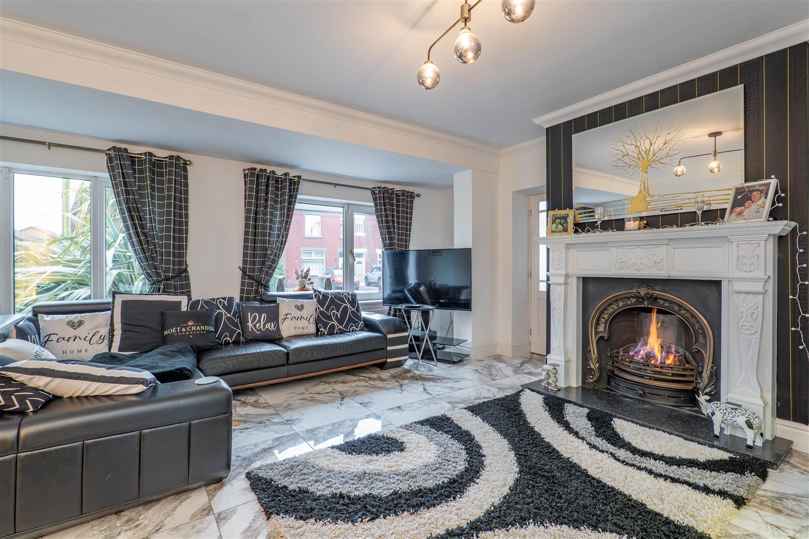 5 bed property in Church Lane, Chorley